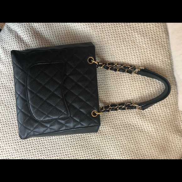 Chanel Petit Shopping Tote - Picture 6 of 11